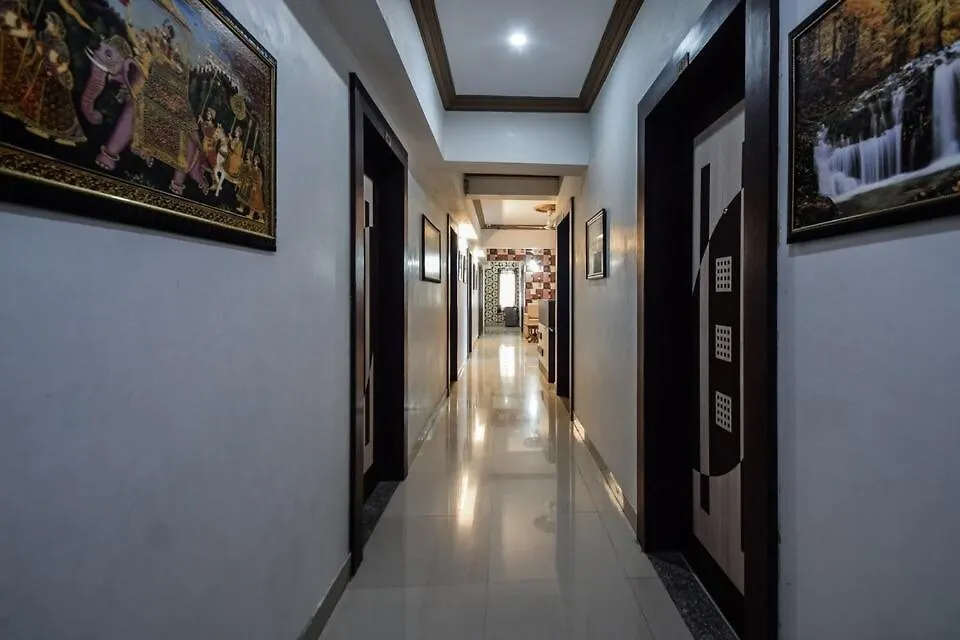 Amrapali Near Ca Circle Sec -14 Udaipur Hotell